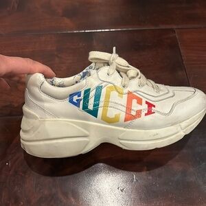 Gucci size 33 sneakers